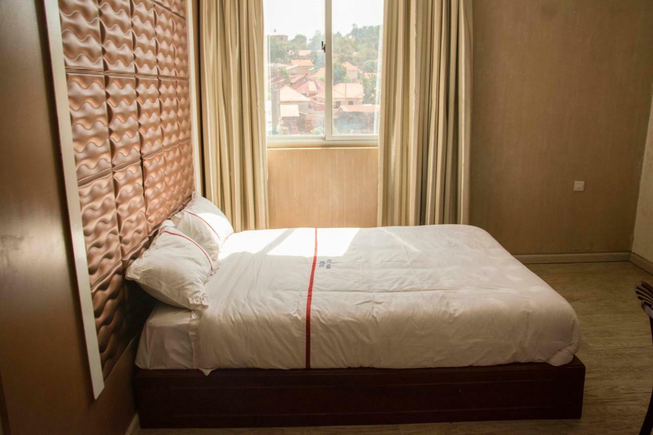 Freedom City Hotel Najjanankumbi Kamapala Kampala Luaran gambar